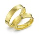 Vielsesringe i guld med en indadkurvet ringskinne med brilliantslebet diamant placeret i midten.
